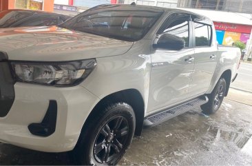 White Toyota Hilux 2023 for sale in Binangonan