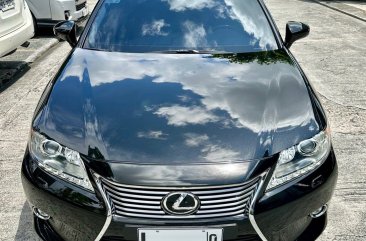 Sell White 2014 Lexus S-Class in Pasig