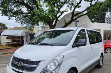 White Hyundai Starex 2013 for sale in Manila