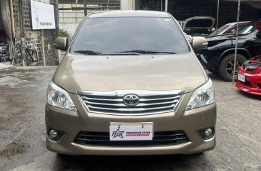 Selling White Toyota Innova 2012 in Manila