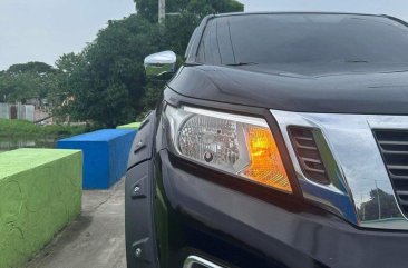 Sell White 2018 Nissan Navara in Parañaque