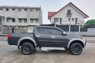 White Mitsubishi Strada 2012 for sale in Marikina