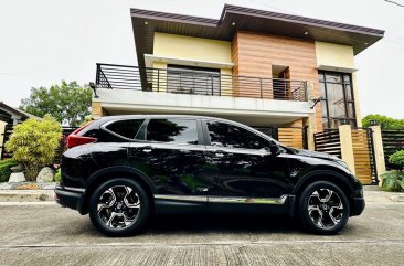 Selling White Honda Cr-V 2018 in Cabuyao