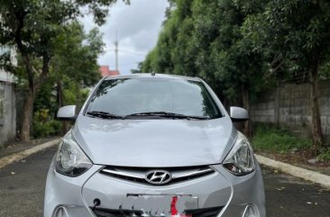 Selling White Hyundai Eon 2017 in Tanza