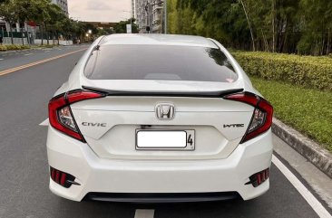 Sell White 2018 Honda Civic in Makati