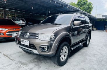 White Mitsubishi Montero sport 2015 for sale in Las Piñas