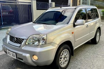 Selling White Nissan X-Trail 2003 in Manila