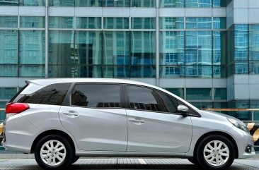 Sell White 2016 Honda Mobilio in Makati