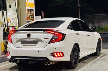 White Honda Civic 2019 for sale in Manila