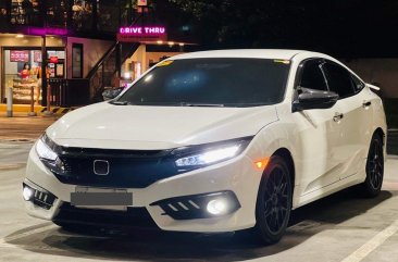 White Honda Civic 2019 for sale in Manila
