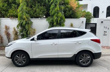 Selling White Hyundai Tucson 2016 in Taguig