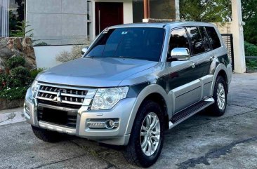 Selling White Mitsubishi Pajero 2018 in Manila