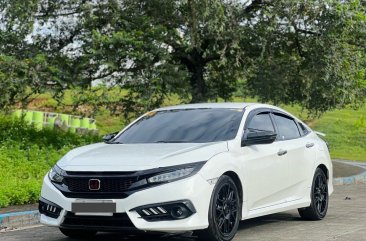 Selling White Honda Civic 2019 in Manila