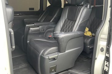 2020 Toyota Hiace Super Grandia Elite 2.8 AT in Manila, Metro Manila