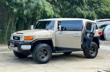 White Toyota Fj Cruiser 2016 for sale in Automatic