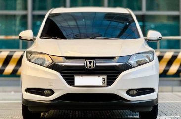 Sell White 2015 Honda Hr-V in Makati