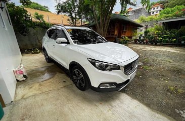 White Mg Zs 2018 for sale in Makati