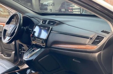 White Honda Cr-V 2018 for sale in Automatic