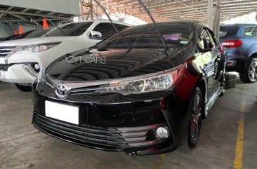 Selling White Toyota Altis 2018 in Pasig