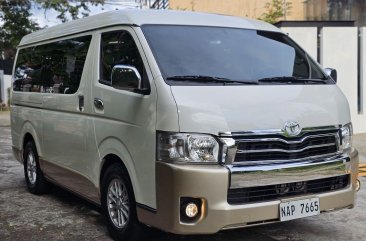 Sell Pearl White 2018 Toyota Hiace Super Grandia in Caloocan