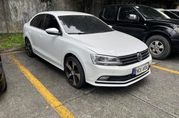 White Volkswagen Jetta 2016 for sale in Pasig