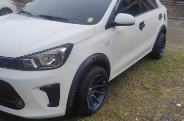 White Kia Soluto 2019 for sale in Angono