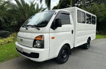 White Hyundai H-100 2015 for sale in Las Piñas