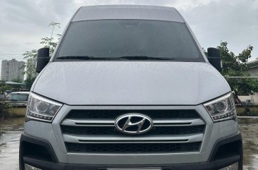 Selling Yellow Hyundai H350 2018 in Quezon City