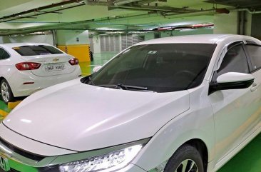 Selling White Honda Civic 2018 in Taytay