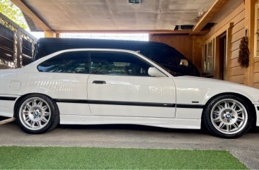 Selling White Bmw M3 1995 in Las Piñas