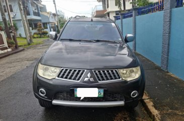 Selling Grey Mitsubishi Montero 2009 SUV / MPV at 107000 in Manila