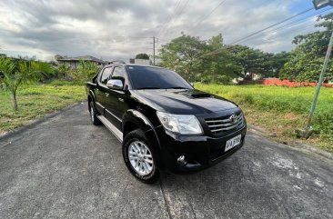 White Toyota Hilux 2015 for sale in Automatic