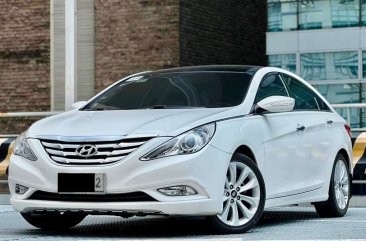 White Hyundai Sonata 2011 for sale in Automatic