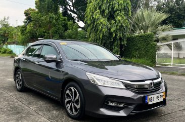 White Honda Accord 2017 for sale in Automatic