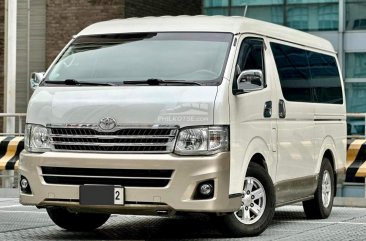 2011 Toyota Hiace Super Grandia Leather 2.8 AT in Makati, Metro Manila