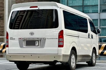 2011 Toyota Hiace Super Grandia in Makati, Metro Manila