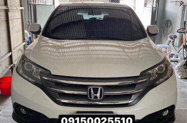 Selling White Honda Cr-V 2012 in Manila