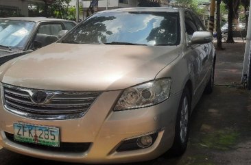 Selling White Toyota Camry 2007 in Marikina