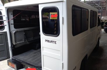 Sell White 2017 Mitsubishi L300 in Manila