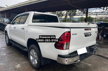 Selling White Toyota Hilux 2019 in Mandaue