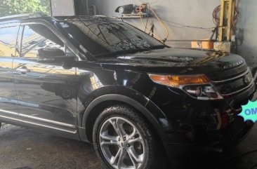 Selling White Ford Explorer 2014 in Makati