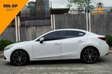 Sell White 2016 Mazda 3 in Manila