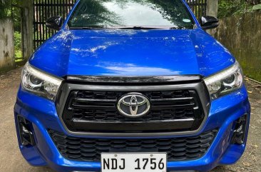 Selling White Toyota Hilux 2019 in Silang