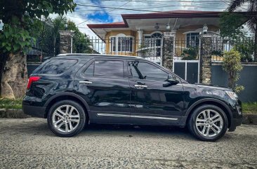 White Ford Explorer 2017 for sale in Manila