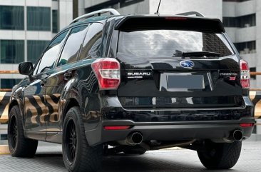 Selling White Subaru Forester 2013 in Makati