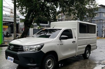 White Toyota Hilux 2021 for sale in Manual