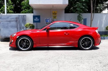 Sell White 2014 Toyota 86 in Pasig