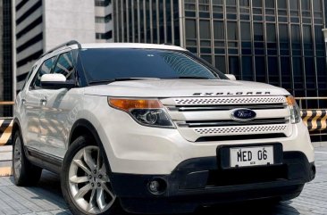 White Ford Explorer 2014 for sale in Makati