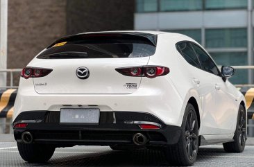 Sell White 2021 Mazda 2 in Makati