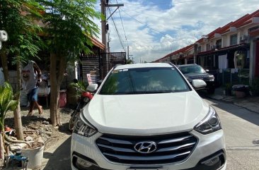 Selling Bronze Hyundai Santa Fe 2017 in Binangonan